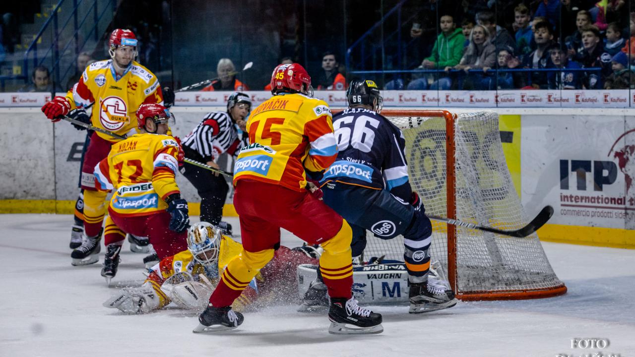 Štart do nového roka proti lídrovi ligy