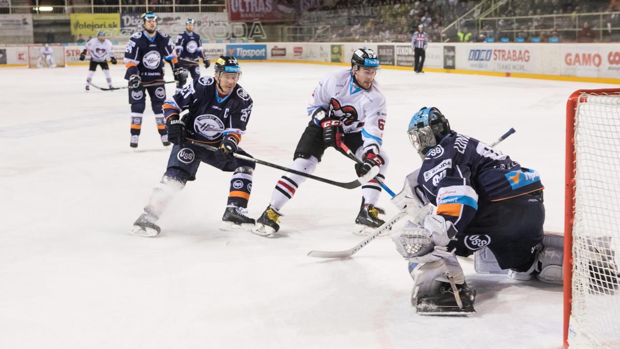 Z ľadu majstra bez bodov