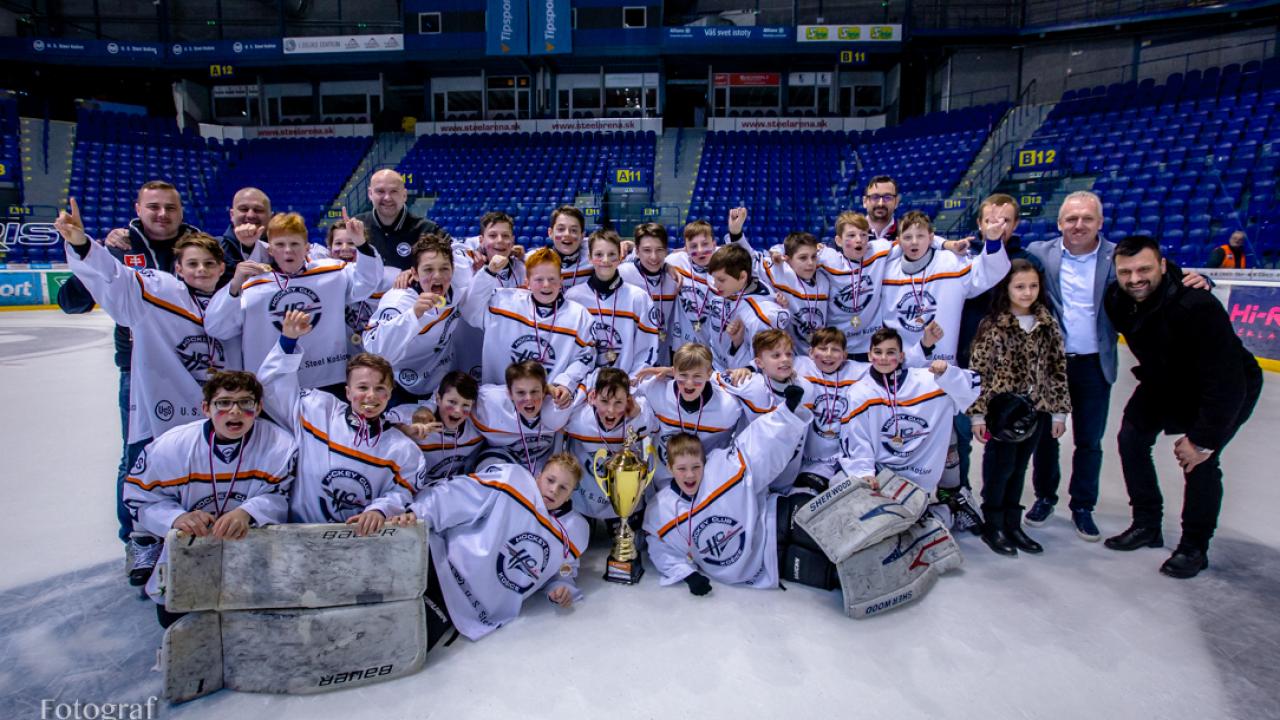 Malí Oceliari vyhrali silne obsadený Turnaj na počesť Jána Šterbáka!