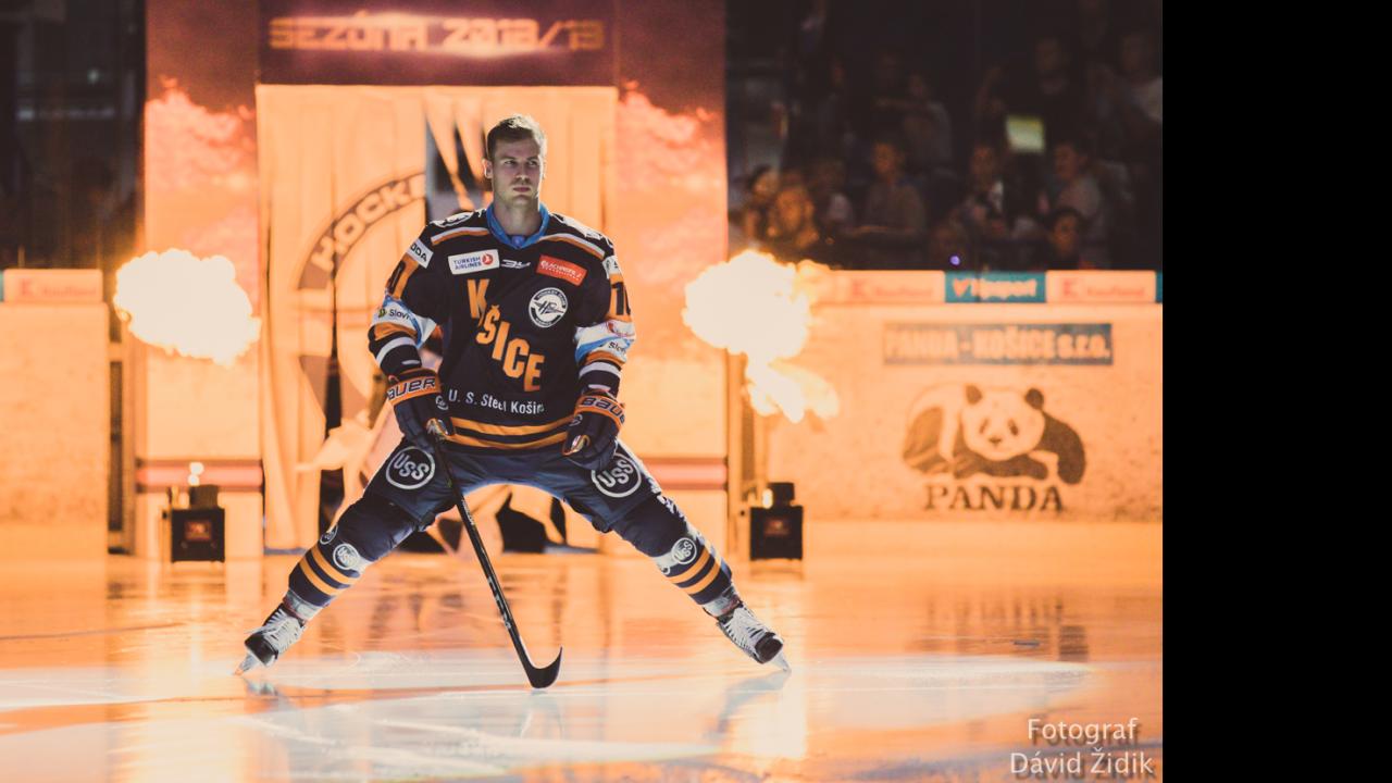 Nová hokejová sezóna je tu! Skóre prvého zápasu otvoril Jakub Suja