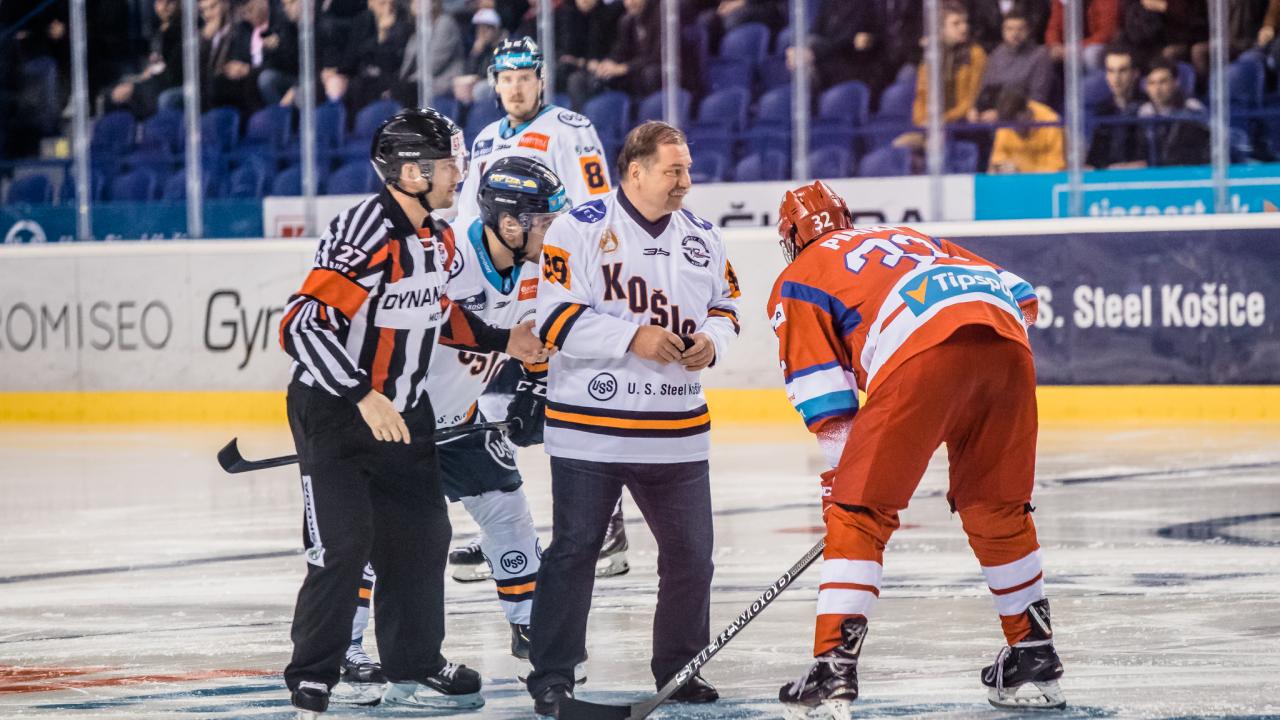 Goal hurricane passed through the Steel Arena.