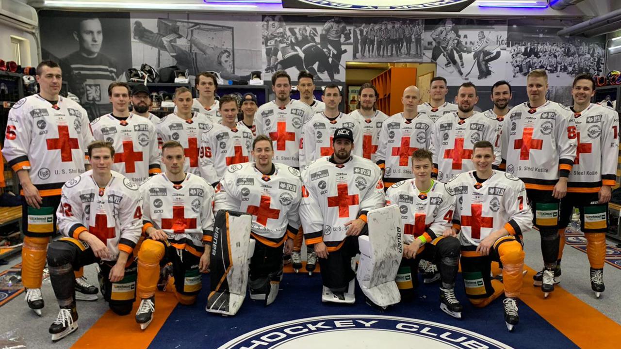 HC Košice vyjadrí podporu zdravotníkom špeciálnymi dresmi
