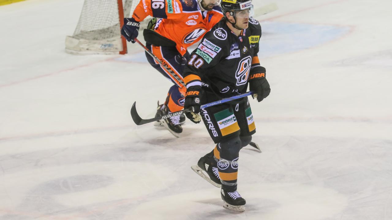 Stanley Cup už nad hlavou mal. Teraz chce Lalonde zodvihnúť Dzurillov pohár