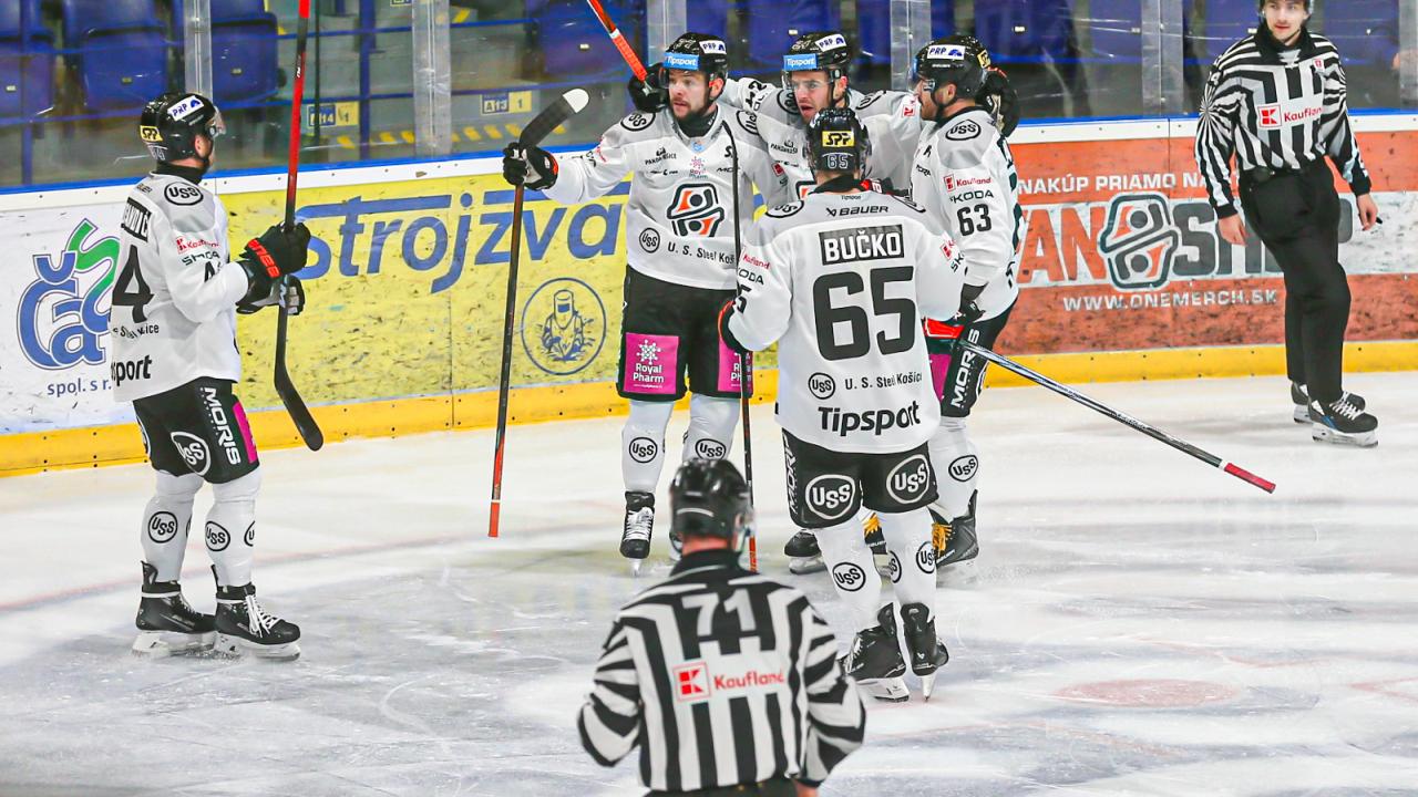 Triumf nad Trenčínom režíroval Rogoň
