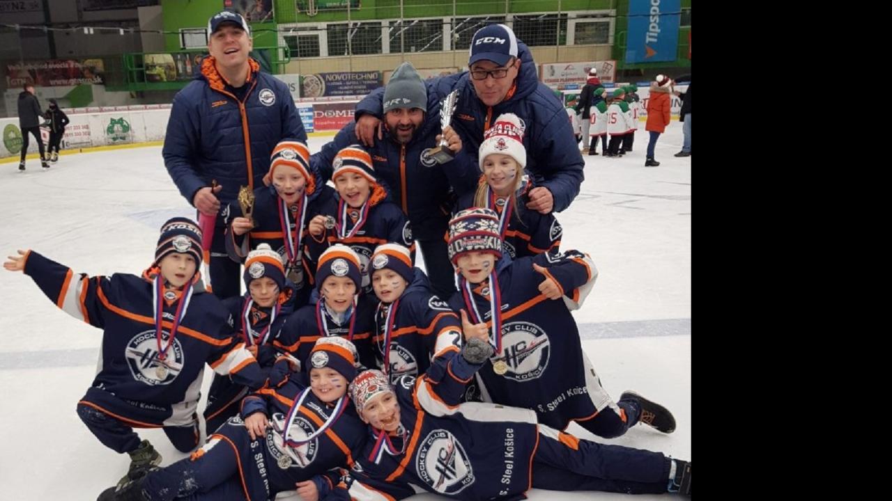 Hokejisti HC Košice kategórie U9 ukončili lanský rok strieborní na medzinárodnom turnaji
